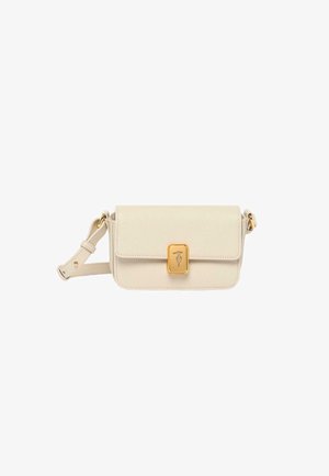 Borsa a tracolla in pelle beige con chiusura a pattina, hardware dorato, texture liscia e tracolla regolabile. Presenta un dettaglio centrale con logo.