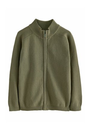 Cardigan lavorato a maglia con zip di colore verde oliva, dotato di un colletto alto, polsini a costine e una texture liscia con sottili dettagli di cucitura.