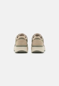 Esprit Trainers - forest