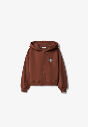 Brauner Kapuzenpulli mit Reißverschluss, Fronttaschen, gerippten Bündchen, Kapuze und weißem "Calvin Klein"-Logo auf der linken Brust.