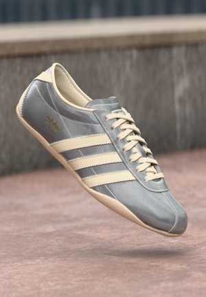 TOKYO - Sneaker low - silver metallic/cream white/gold metallic