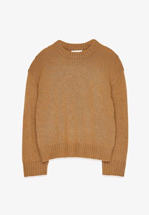 Bruine gebreide trui met een ronde halslijn, geribbelde mouwen en zoom. Heeft een losse pasvorm met een gestructureerd oppervlak.