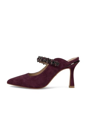 Décolleté slingback in suede bordeaux con punta affusolata e una fascia decorativa con gemme multicolori. Tacco sottile, design minimalista.