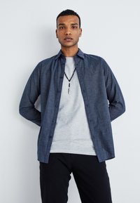 Selected Homme SLHSLIMFREDDIES - Camisa - dark sapphir