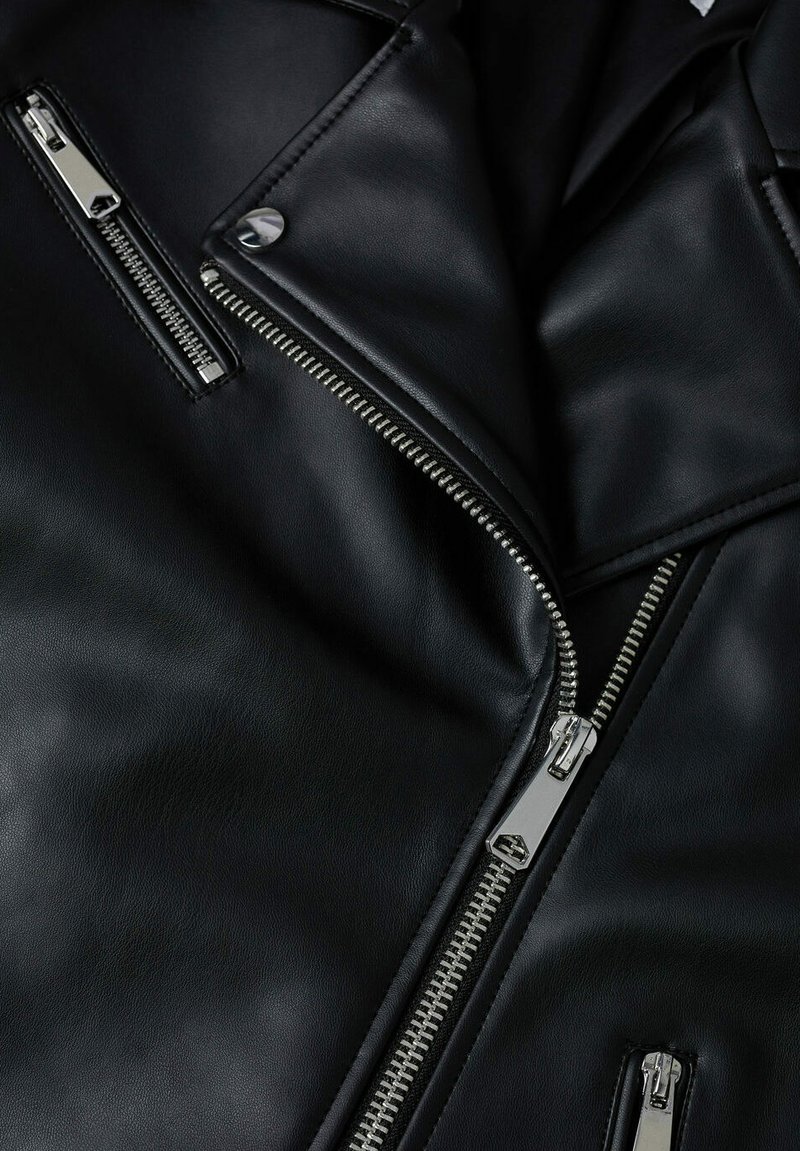 Damen Leichte Jacken | Mango Kunstlederjacke black/schwarz - QI62379 Damen Leichte Jacken | Mango Kunstlederjacke black/schwarz - QI62379