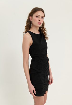 Shift dress - black