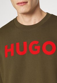 HUGO Felpa - dark green
