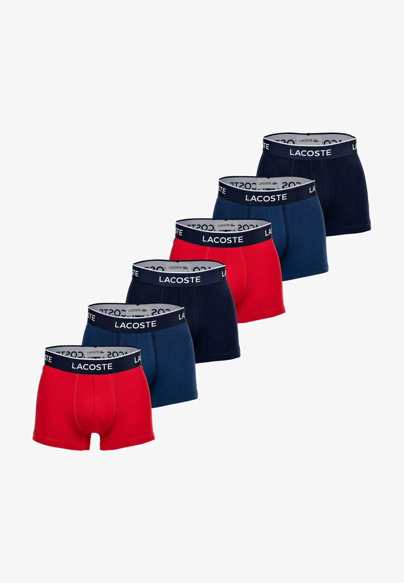 Lot de six boxers en rouge et bleu marine, avec une ceinture contrastante portant le logo "LACOSTE", fabriqués en un doux mélange de coton.