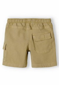 Shorts cargo kaki avec une taille élastique, dotés d'une poche à rabat sur le côté droit et d'une poche arrière. Fabriqués en tissu en coton texturé.