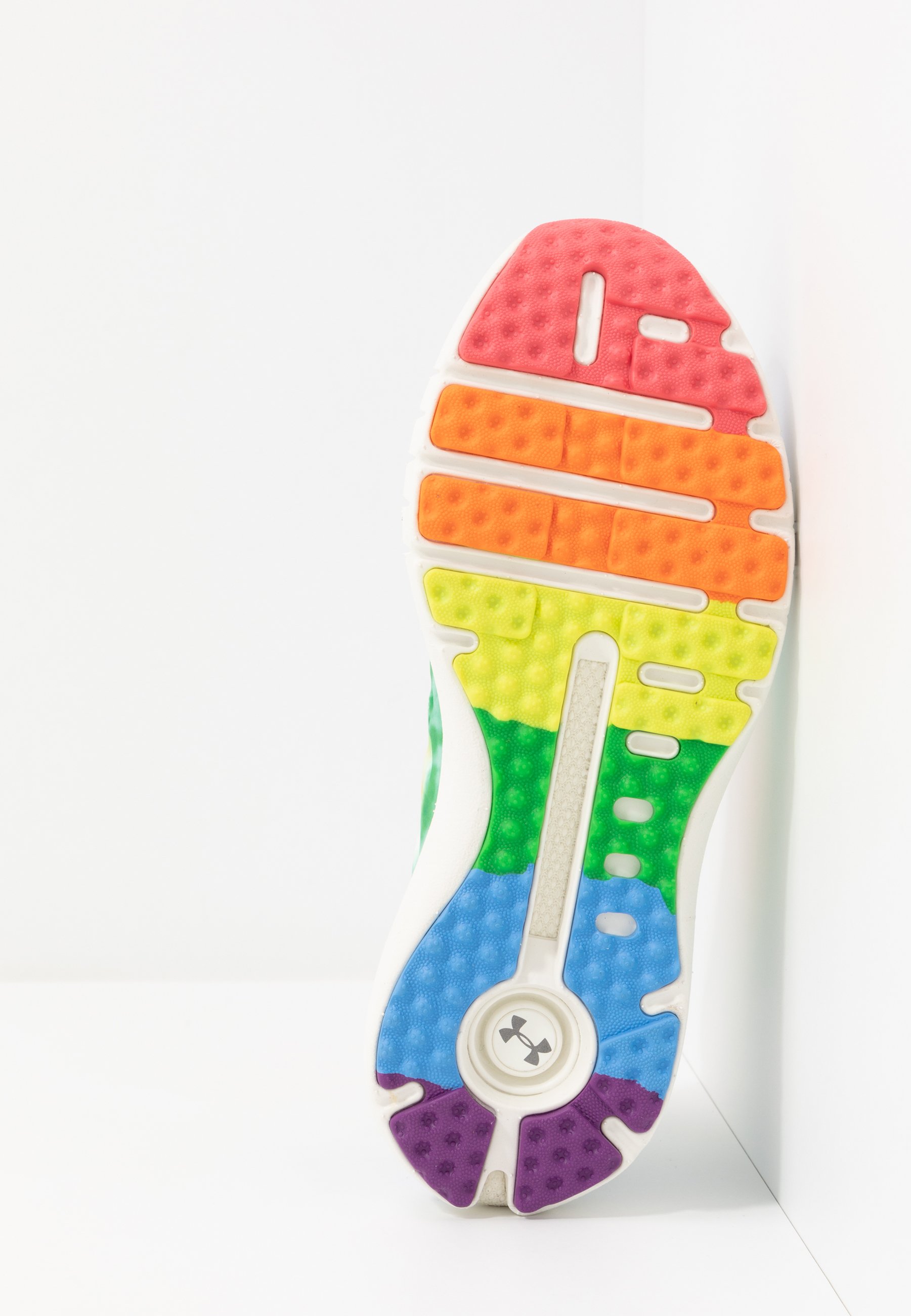 under armour hovr phantom slip pride