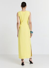 Calliope LUNGO CUT OUT - Maxikleid - giallo sole