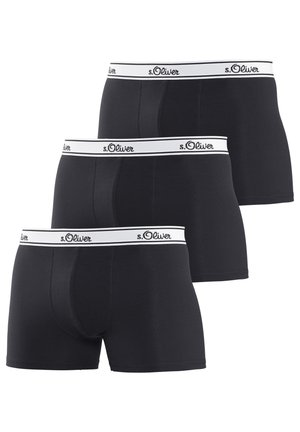 Schwarze Herren-Boxershorts im Dreierpack mit weißem s.Oliver-Logo am Bund. Glattes Material, enganliegendes Design, mittellange Beine bis zum Oberschenkel.