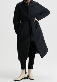 VISTULA Zimní kabát - black