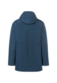 Giacca impermeabile blu navy con cappuccio, caratterizzata da una superficie liscia e dal design di media lunghezza. Il retro presenta un dettaglio di cucitura vicino alla vita.