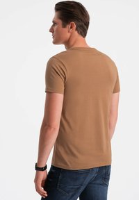 Ombre T-shirts basic - brown