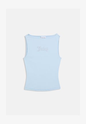 Top sem mangas azul claro feito de tecido suave, com decote arredondado e a palavra "Juicy" adornada com strass na frente.