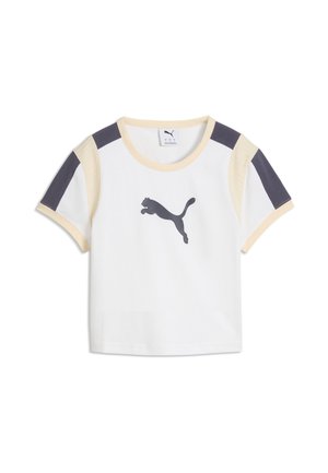Hvid Puma t-shirt med beige kant og sorte skulderstriber, med et stort sort Puma-logo foran i midten.