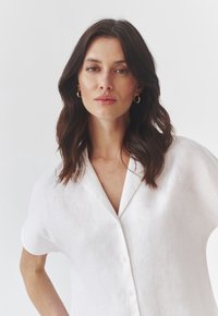 TATUUM Blusa - white