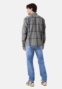 Garcia Camisa - vetiver