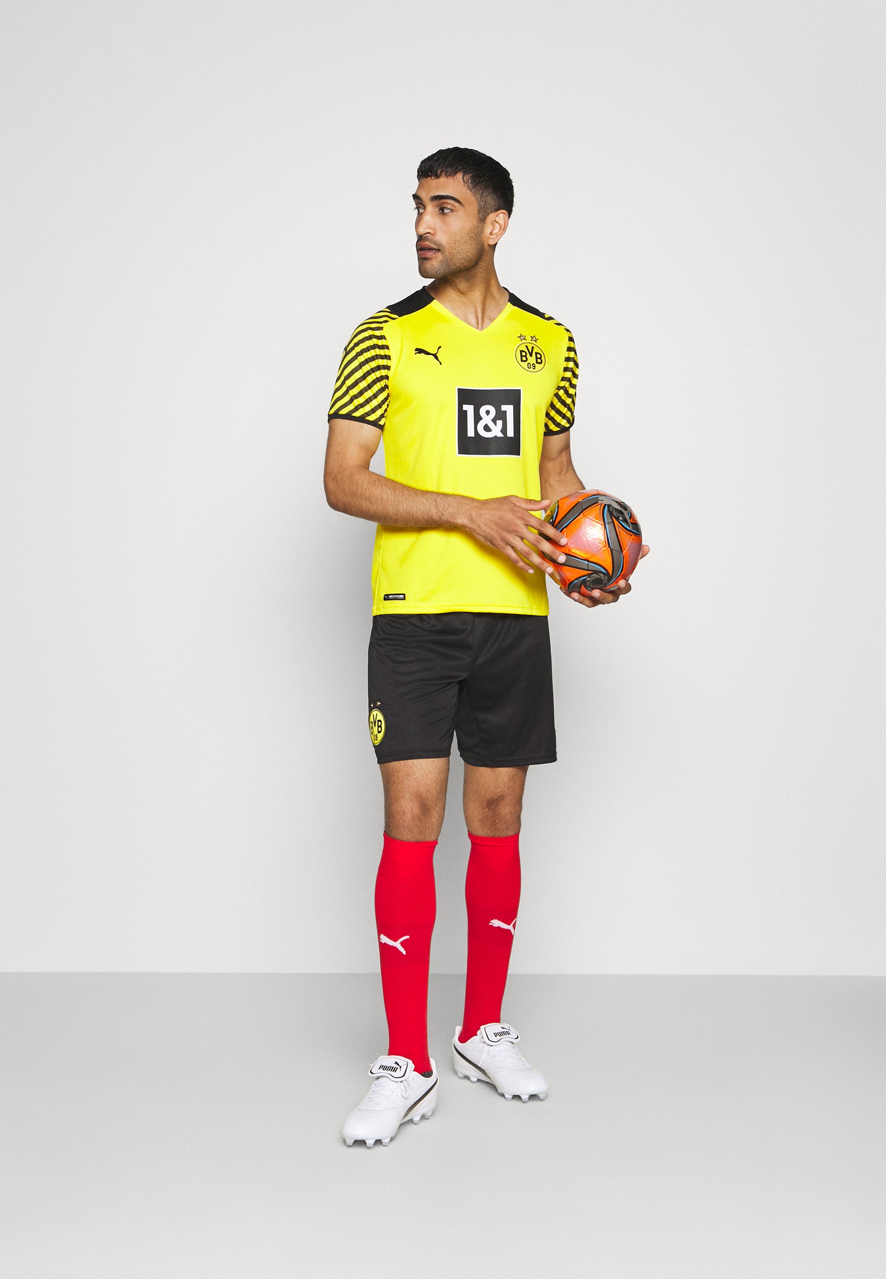 Puma BVB BORUSSIA DORTMUND - Pantalón corto de deporte - puma black/cyber  yellow/negro - Zalando.es