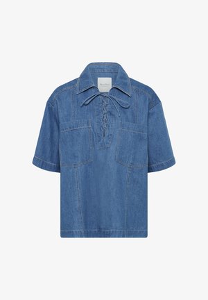 Modra denim srajca s kratkimi rokavi, velikimi sprednjimi žepi, izrezom v obliki črke V z vezalkami in ovratnikom s konicami.