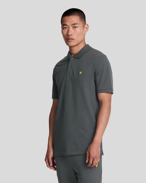 Polo grigio con design colletto, pattina con tre bottoni e logo giallo ricamato sul petto. Materiale in cotone morbido.