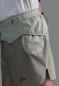 Thumbnail Image 5