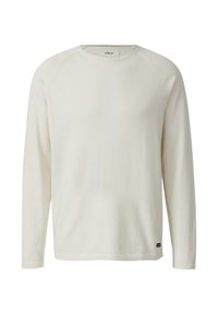 Hellcremefarbenes Langarmshirt aus weichem Stoff, mit rundem Halsausschnitt und Raglanärmeln, versehen mit einem kleinen Markenlabel am Saum.