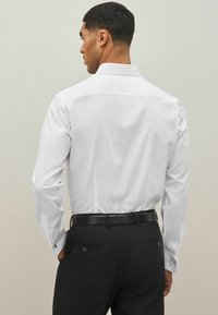 Next TEXTURED DOUBLE CUFF - Skjorter - white