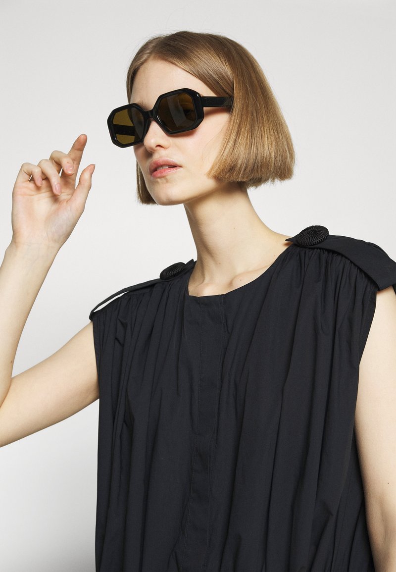 Damen Bekleidung | By Malene Birger DYMONDIA Freizeitkleid black/schwarz - MU72169 Damen Bekleidung | By Malene Birger DYMONDIA Freizeitkleid black/schwarz - MU72169