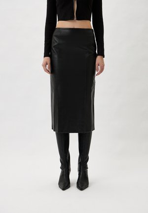 Pencil skirt - black