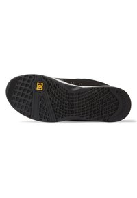 Sort sneakersål med et mønstret dækmønster. Har præget logo og strukturerede detaljer, designet til greb og holdbarhed.