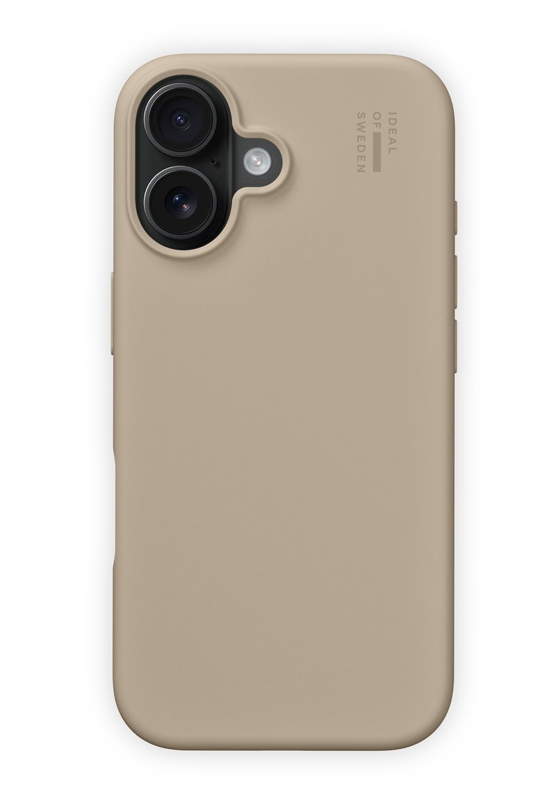 Beige telefoncover med mat finish, afrundede kanter, udsparinger til dualkameraer og et tekstureret sidegreb. Brandlogo er synligt.