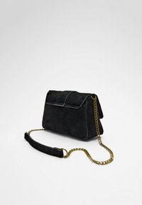 Stradivarius Skuldertasker - black