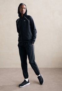 Under Armour RIVAL TRICOT TRACKSUIT SET - Verryttelypuku - black/white