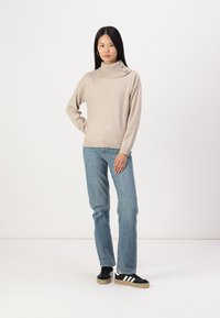 ONLY ONLJAYDEN BUTTON SPLIT NECK  - Pullover - mocha meringue