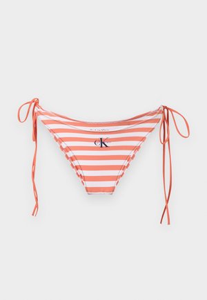 Fehér és korallszínű csíkos bikini alsó oldalsó megkötőkkel, középen elől Calvin Klein logóval nyomtatva.
