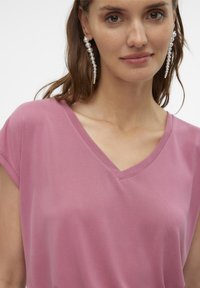 Vero Moda VMFILLI - Navadna majica - mesa rose
