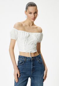 Koton OFF SHOULDER - Bluse - white