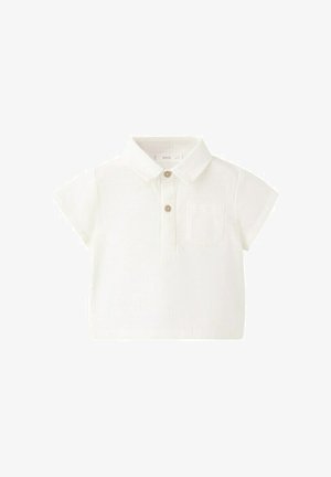 Polo blanc à manches courtes pour enfants avec deux boutons en bois et une petite poche poitrine, présenté sur un fond blanc uni.