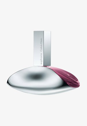 Calvin Klein Euphoria doftflaska, med en stilren oval bas i silver med en rosa accent och ett rektangulärt silverlock.