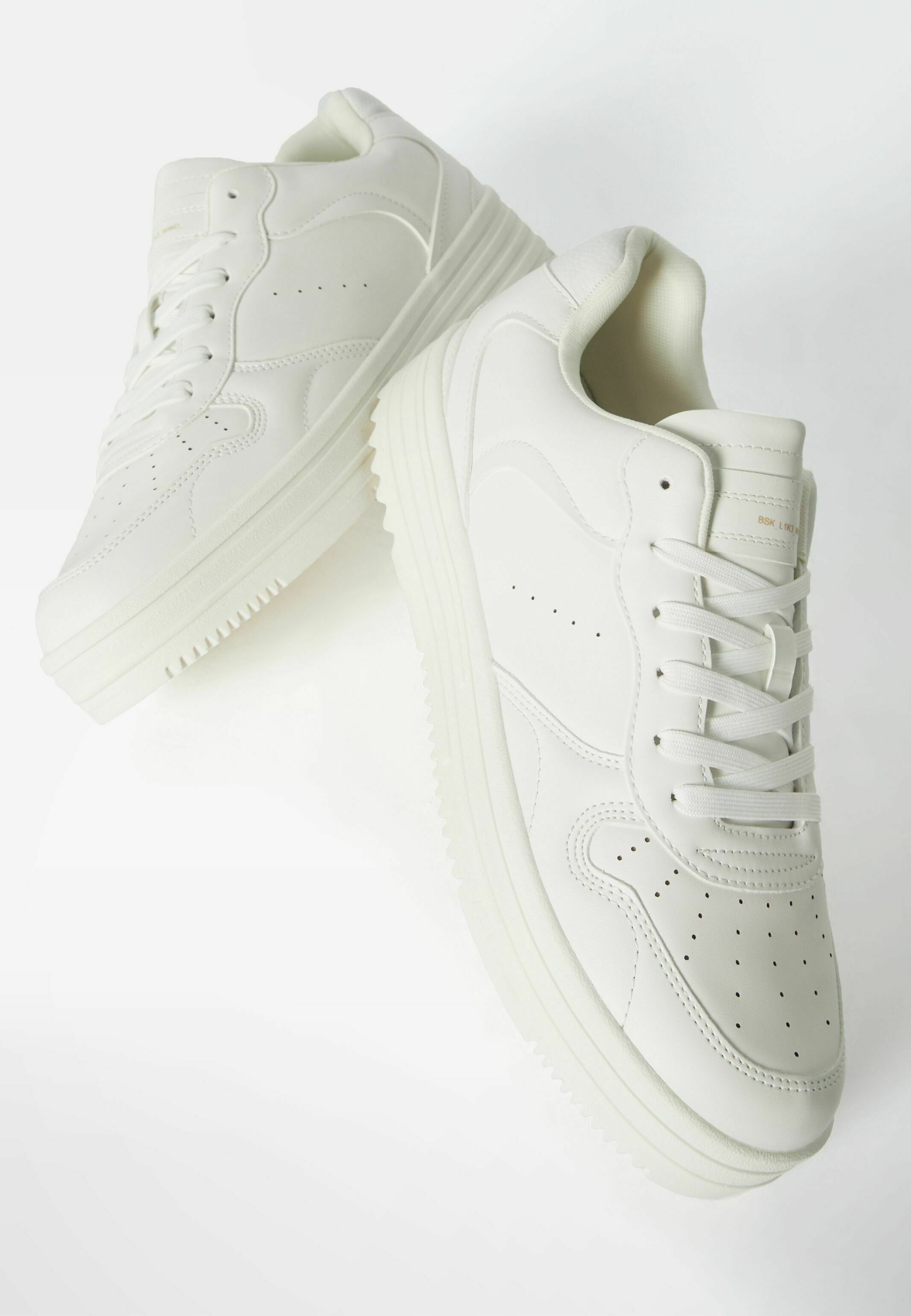 Bershka Sneakers laag - white/wit - Zalando.nl