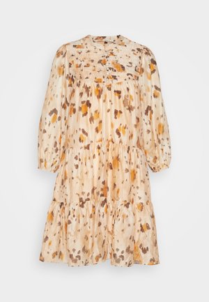 Second Female, SONAR DRESS - Shirt dress - bleached apricot