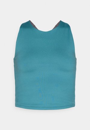 Tirkīza krāsa stiepšanās tank top ar noapaļotu kakla izgriezumu un pelēku akcentu aizmugurē. Gluda tekstūra, pieguļošs dizains bez papildu rakstu vai detaļu klātbūtnes.
