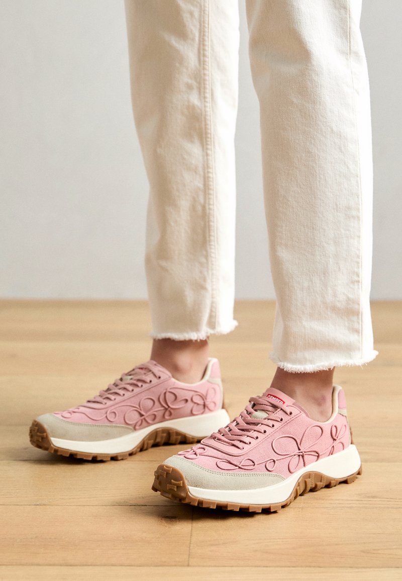 Camper Roz Camper DRIFT TRAIL - Sneakers low - medium pink/roz - Zalando.ro