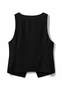 Vest negru fără mâneci, cu dungi verticale albe, decolteu rotund și tiv posterior ușor fărâmițat, expus plat pe un fundal alb.
