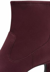 Marco Tozzi Bottines - mulberry