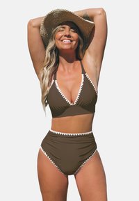 Cupshe SET WITH DARING CRISSCROSS DETAILS - Bikini - brown