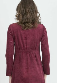 Attesa Maternity Freizeitkleid - bordeaux