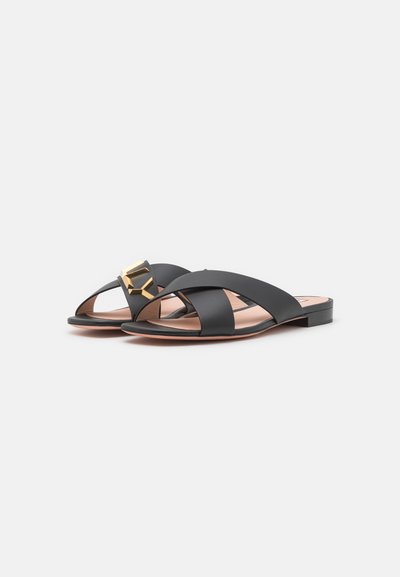Bally LARISE FLAT - Papucsszandálok - black